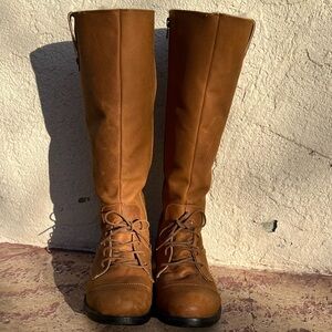 NWOB Bearpaw Nia Tan Leather Boots, Size 8